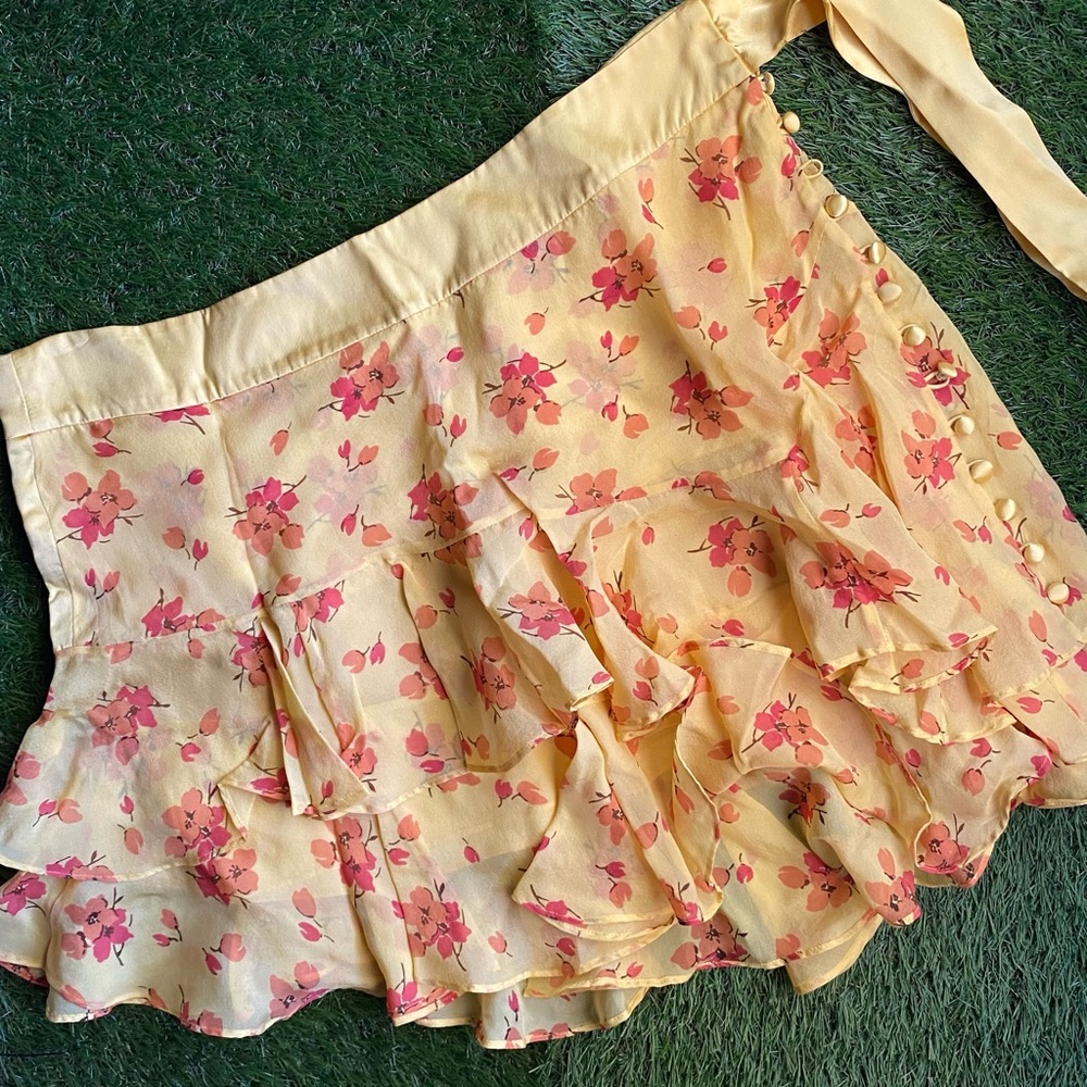Abercrombie & Fitch floral mini skirt